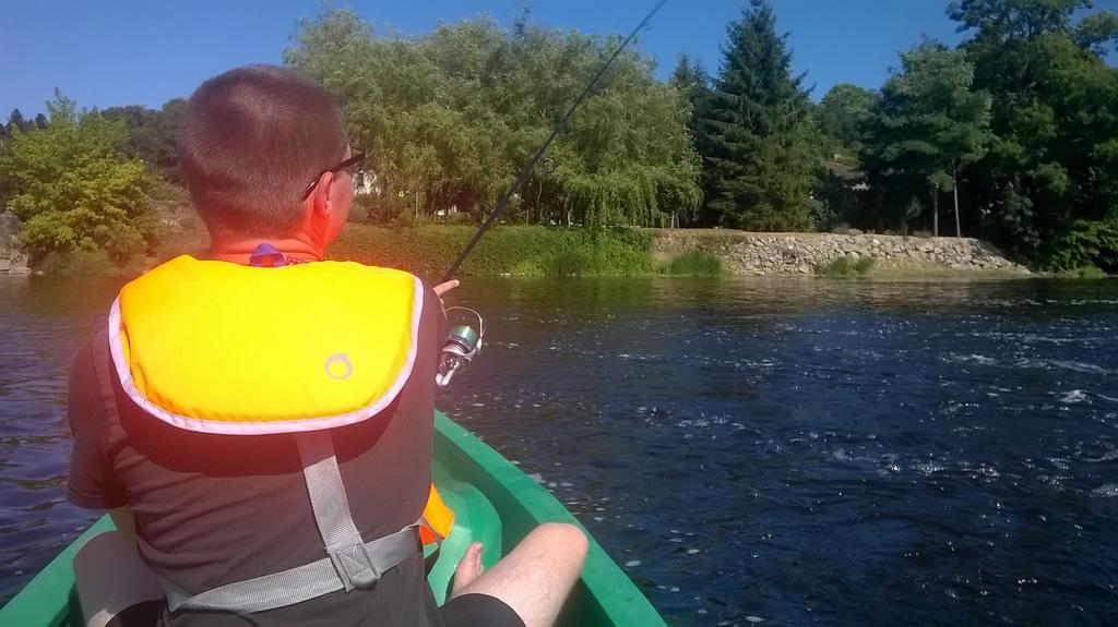 Camping Des Ribieres Confolens Esterno foto