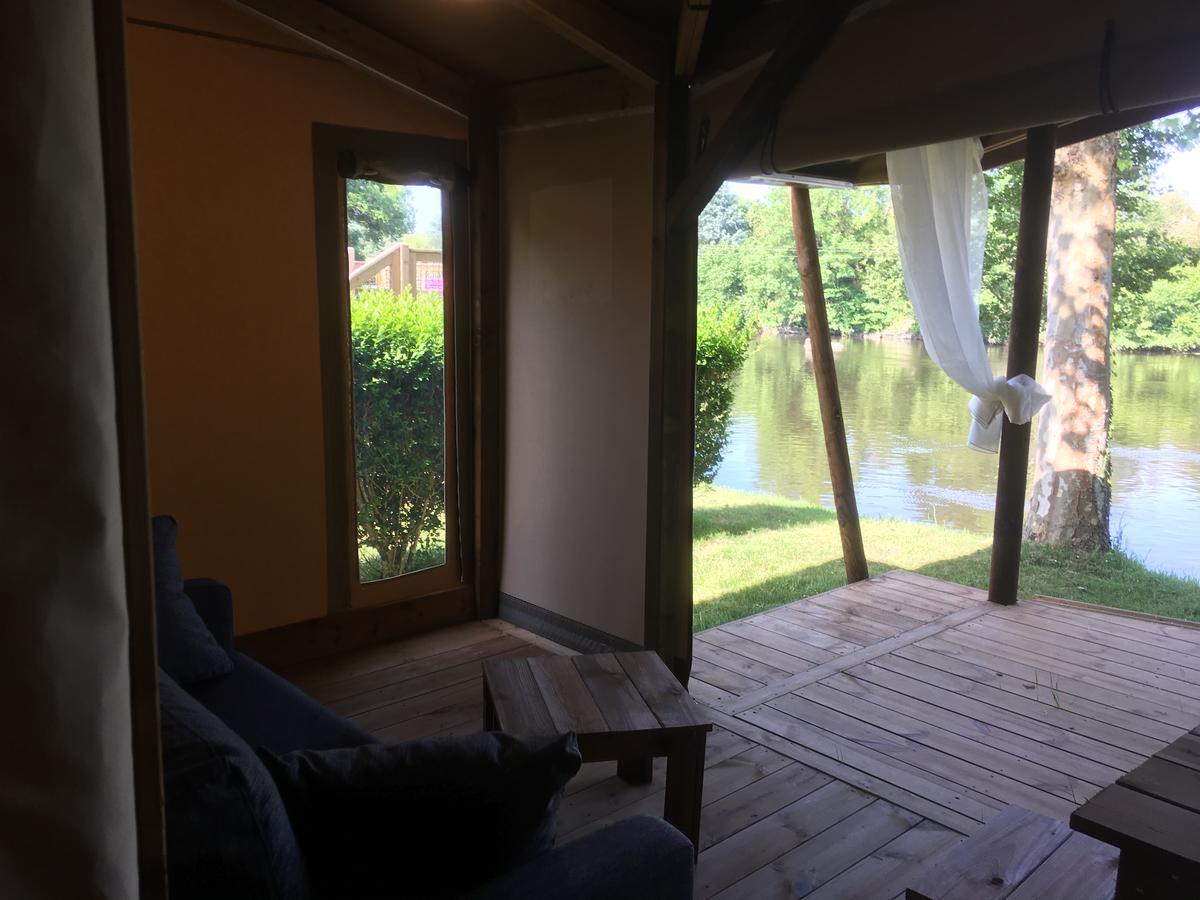 Camping Des Ribieres Confolens Esterno foto