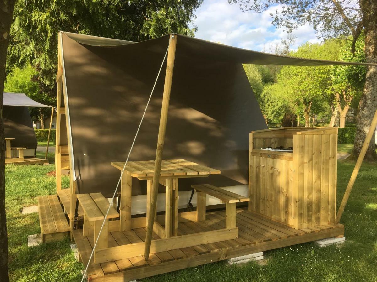 Camping Des Ribieres Confolens Esterno foto